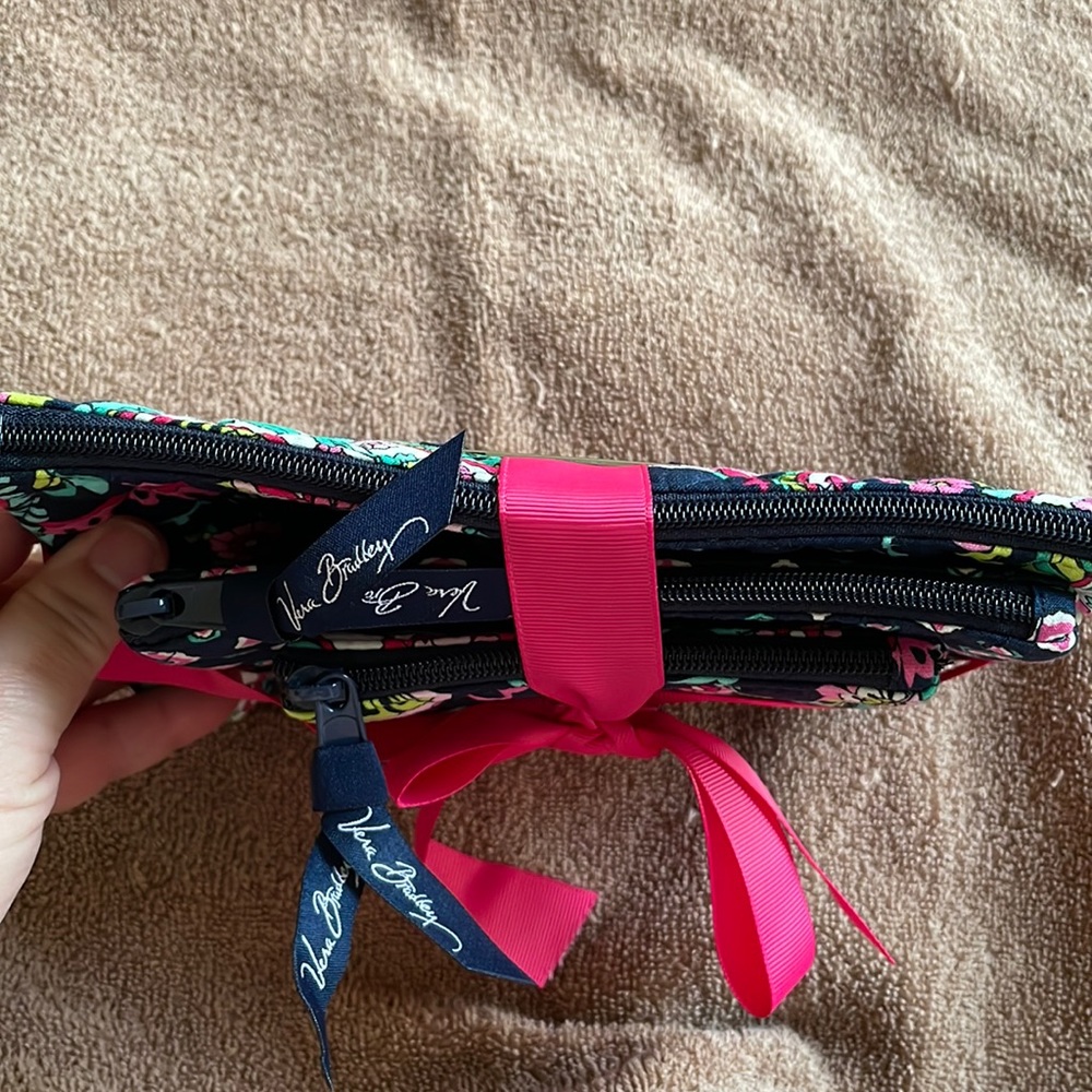 Vera Bradley Cosmetic Trio NWT - Picture 4 of 9